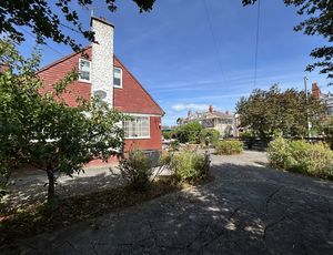 Photo 32- click for photo gallery